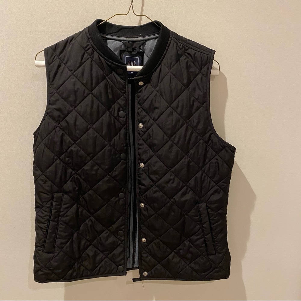 GAP vest